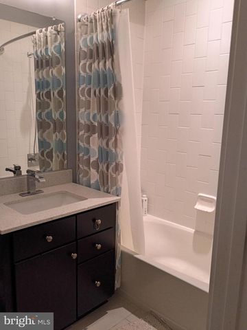 3113 SUNDROPS CT, Fairfax, VA 22031