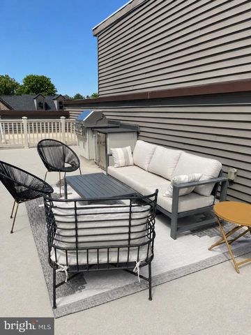 3113 SUNDROPS CT, Fairfax, VA 22031