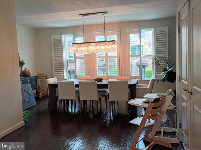 3113 SUNDROPS CT, Fairfax, VA 22031