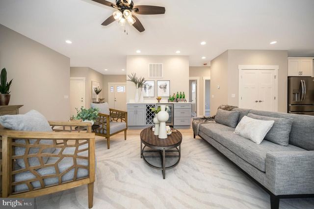 31 BOXWOOD DR, Bumpass, VA 23024