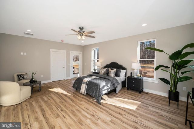 31 BOXWOOD DR, Bumpass, VA 23024