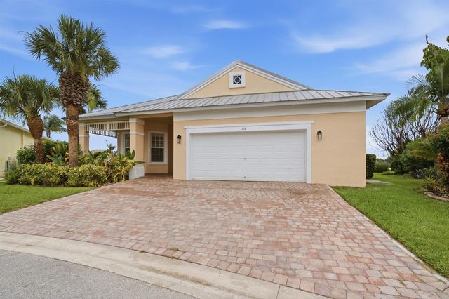 116 NW Summerville Court, Port Saint Lucie, FL 34986