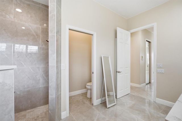 116 NW Summerville Court, Port Saint Lucie, FL 34986