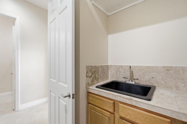116 NW Summerville Court, Port Saint Lucie, FL 34986
