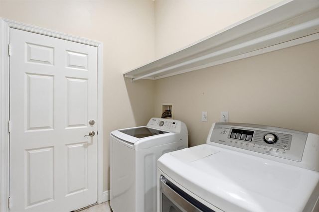 116 NW Summerville Court, Port Saint Lucie, FL 34986