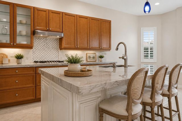 116 NW Summerville Court, Port Saint Lucie, FL 34986
