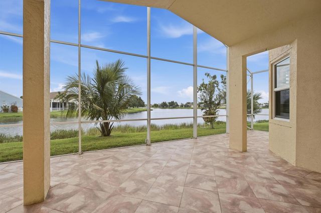116 NW Summerville Court, Port Saint Lucie, FL 34986