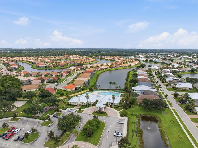116 NW Summerville Court, Port Saint Lucie, FL 34986