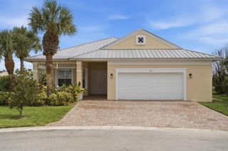 116 NW Summerville Court, Port Saint Lucie, FL 34986
