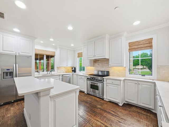 2033 Harbor Way 104, Graford, TX 76449