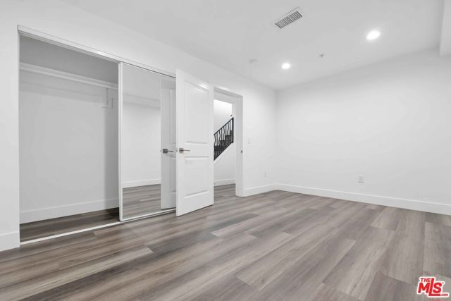 6006 Klump Avenue 1, North Hollywood (los Angeles), CA 91606