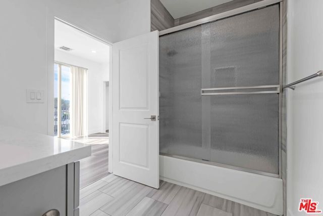 6006 Klump Avenue 1, North Hollywood (los Angeles), CA 91606