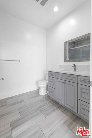 6006 Klump Avenue 1, North Hollywood (los Angeles), CA 91606