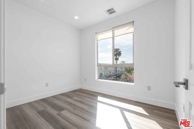 6006 Klump Avenue 1, North Hollywood (los Angeles), CA 91606