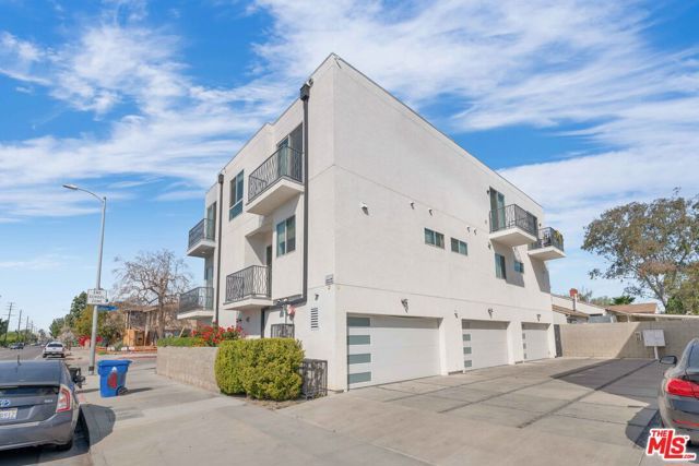 6006 Klump Avenue 1, North Hollywood (los Angeles), CA 91606