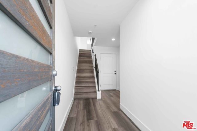 6006 Klump Avenue 1, North Hollywood (los Angeles), CA 91606