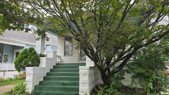 1803 W BARKER Avenue, Peoria, IL 61606
