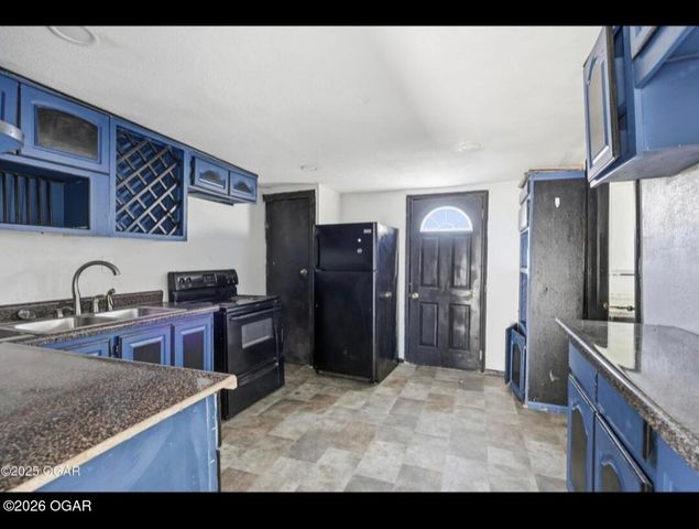 512 S Cox Avenue, Joplin, MO 64801