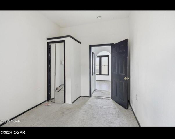 512 S Cox Avenue, Joplin, MO 64801