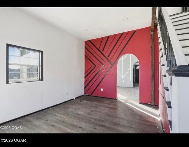 512 S Cox Avenue, Joplin, MO 64801