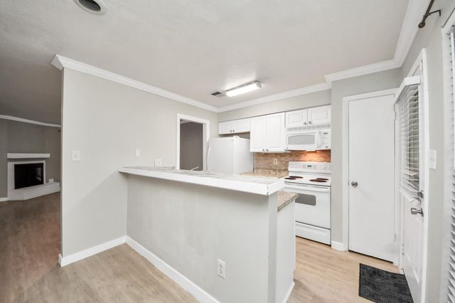 5000 Milwee Street 34, Houston, TX 77092