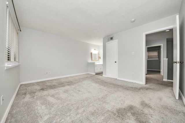 5000 Milwee Street 34, Houston, TX 77092