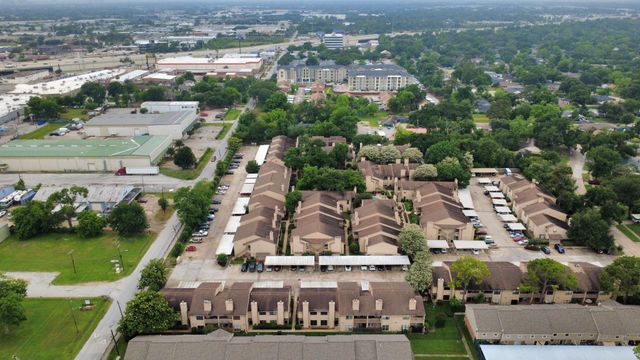 5000 Milwee Street 34, Houston, TX 77092