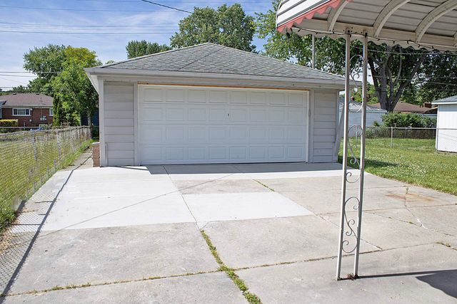 19836 Shady Lane Avenue, Saint Clair Shores, MI 48080