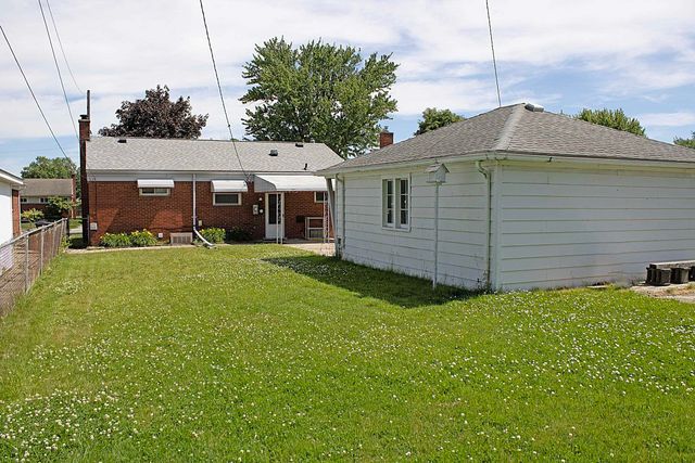 19836 Shady Lane Avenue, Saint Clair Shores, MI 48080