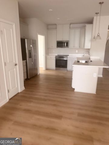 513 Ellwood Lane, Mcdonough, GA 30253