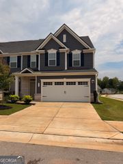 513 Ellwood Lane, Mcdonough, GA 30253
