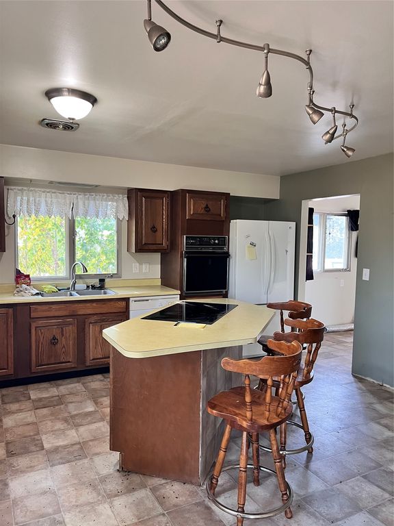 215 4th Avenue NW, Kevin, MT 59454 photo 6