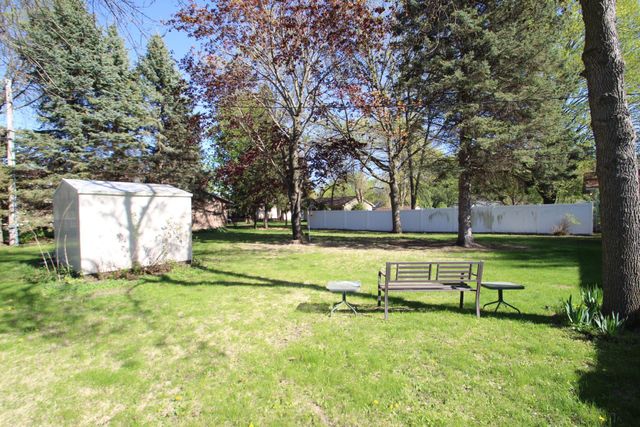 848 Dellwood Street S, Cambridge, MN 55008