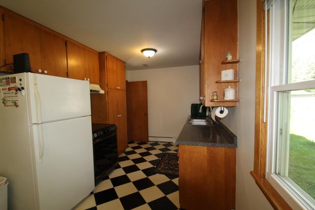 848 Dellwood Street S, Cambridge, MN 55008