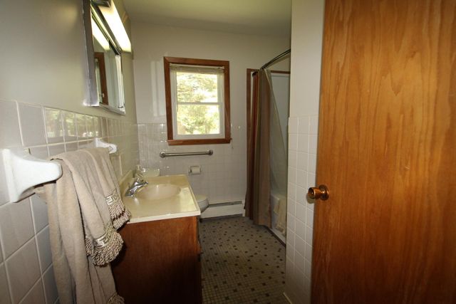 848 Dellwood Street S, Cambridge, MN 55008