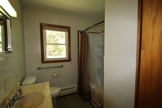848 Dellwood Street S, Cambridge, MN 55008