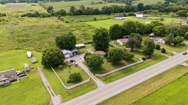 10655 Highway 231, N, Bethpage, TN 37022