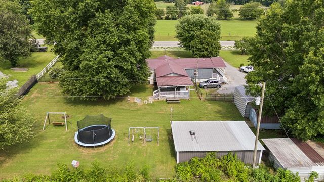 10655 Highway 231, N, Bethpage, TN 37022