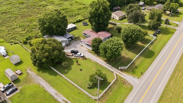 10655 Highway 231, N, Bethpage, TN 37022