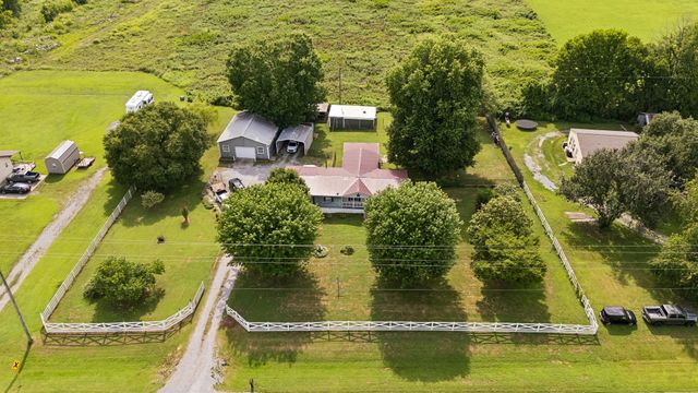10655 Highway 231, N, Bethpage, TN 37022