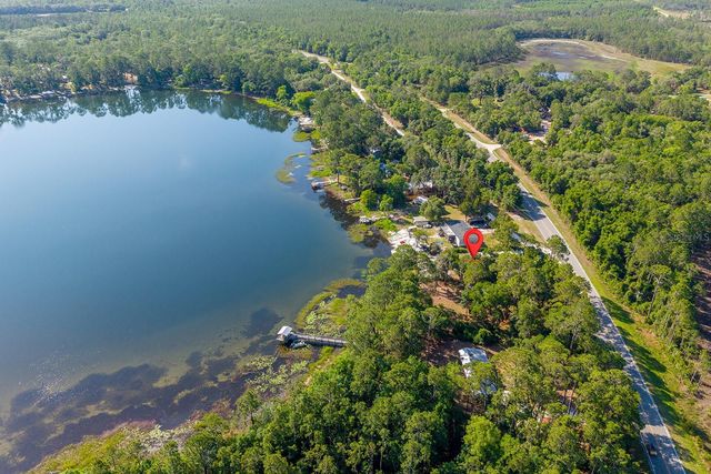 588 S COUNTY ROAD 21, Hawthorne, FL 32640