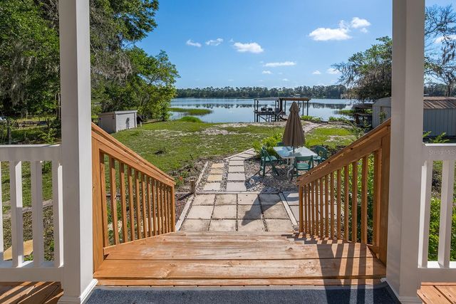 588 S COUNTY ROAD 21, Hawthorne, FL 32640