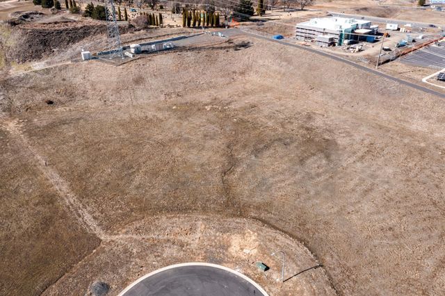 2010 SE Grand Ronde Ct., Pullman, WA 99163