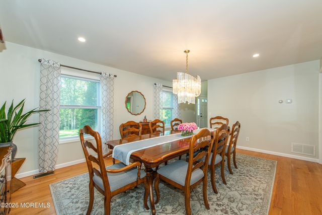24 Willow Lane, Englishtown, NJ 07726