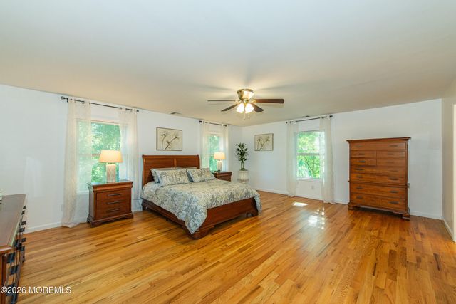 24 Willow Lane, Englishtown, NJ 07726