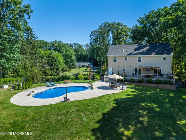 24 Willow Lane, Englishtown, NJ 07726