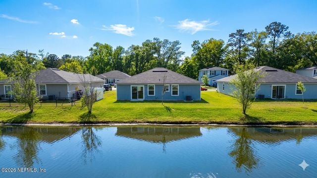 4489 TWIN HILLS Way, Jacksonville, FL 32210