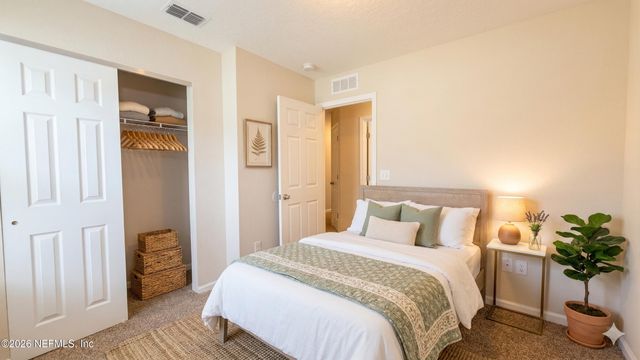 4489 TWIN HILLS Way, Jacksonville, FL 32210