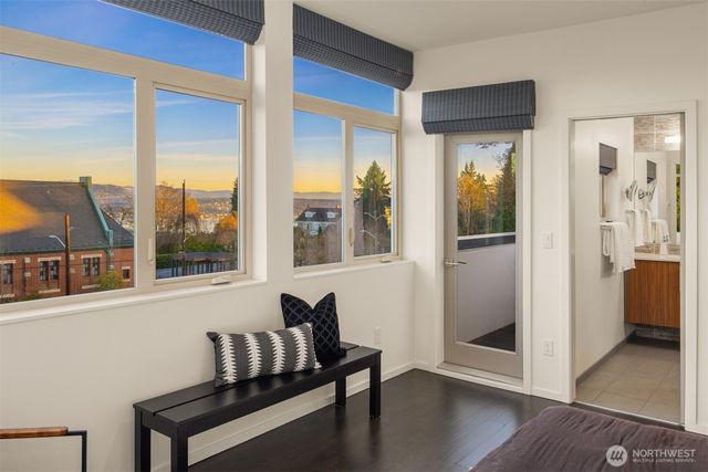 928 34th Avenue, Seattle, WA 98122