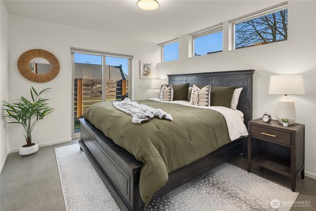 928 34th Avenue, Seattle, WA 98122